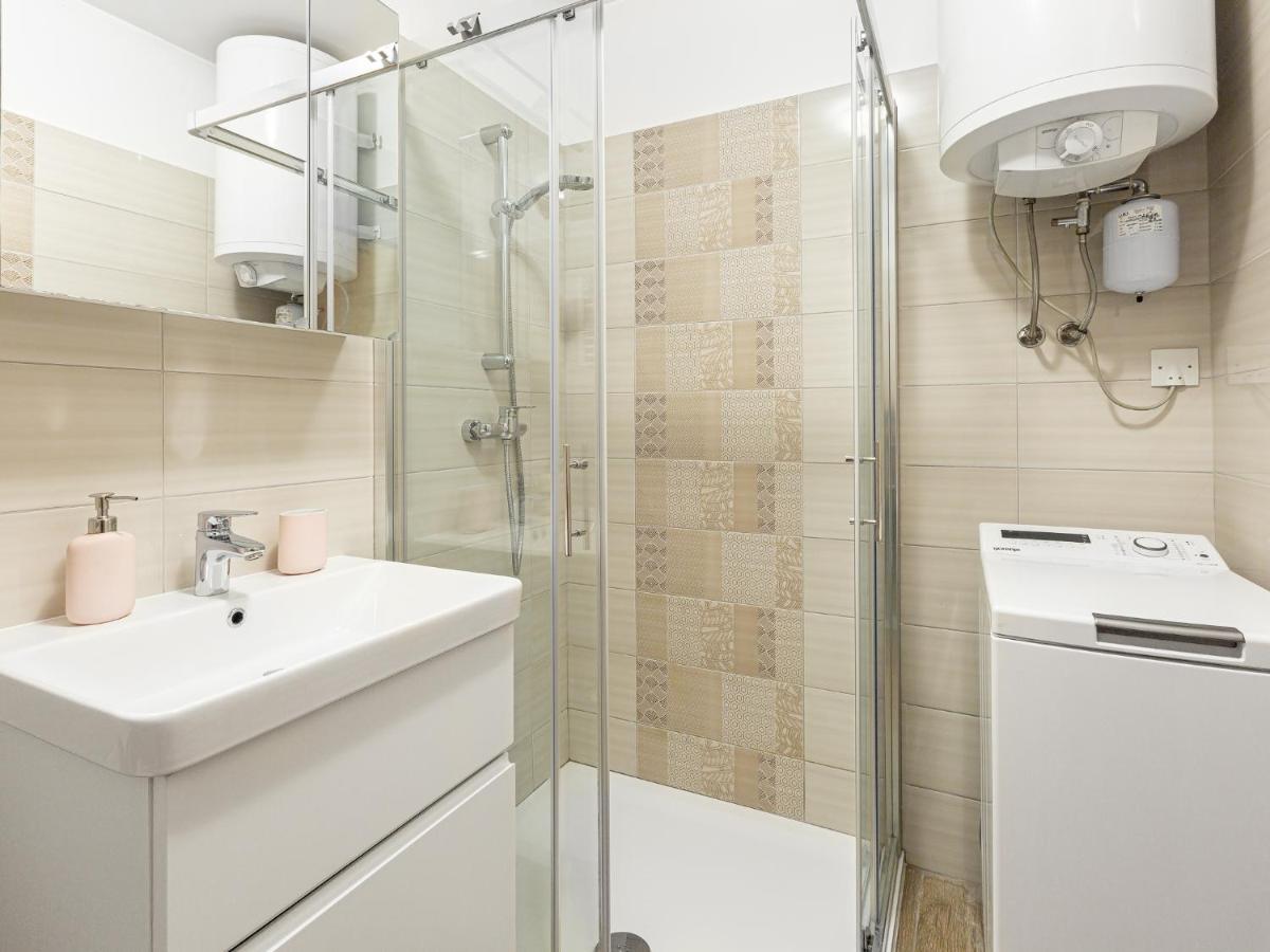 Apartma Vrtnica 5Th Floor Нова-Горица Экстерьер фото
